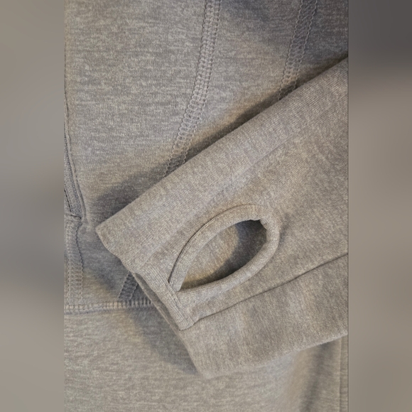 Lululemon Stride Jacket Size 6? Grey Luon - Picture 5 of 6